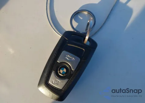 2013 BMW 328I xDrive z USA, uszkodzony, nr VIN WBA3B5C50DF594391